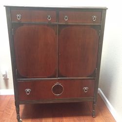 Antique Wood Dresser. 