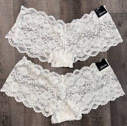 New 2-Pair Bundle Women’s Size Large White Lace Hipster Panties