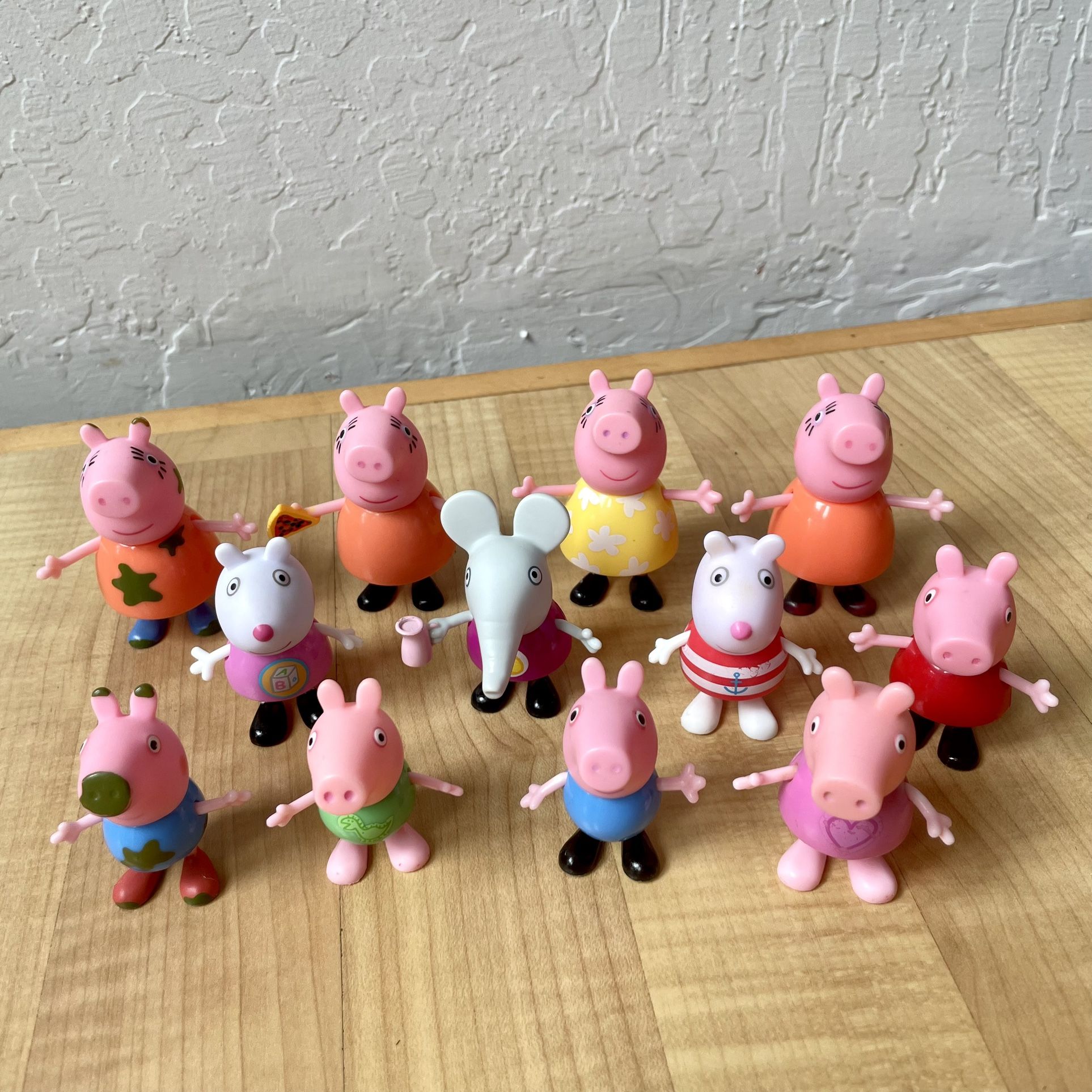 Peppa Pig Poseable Figure Lot Of 12 Figures