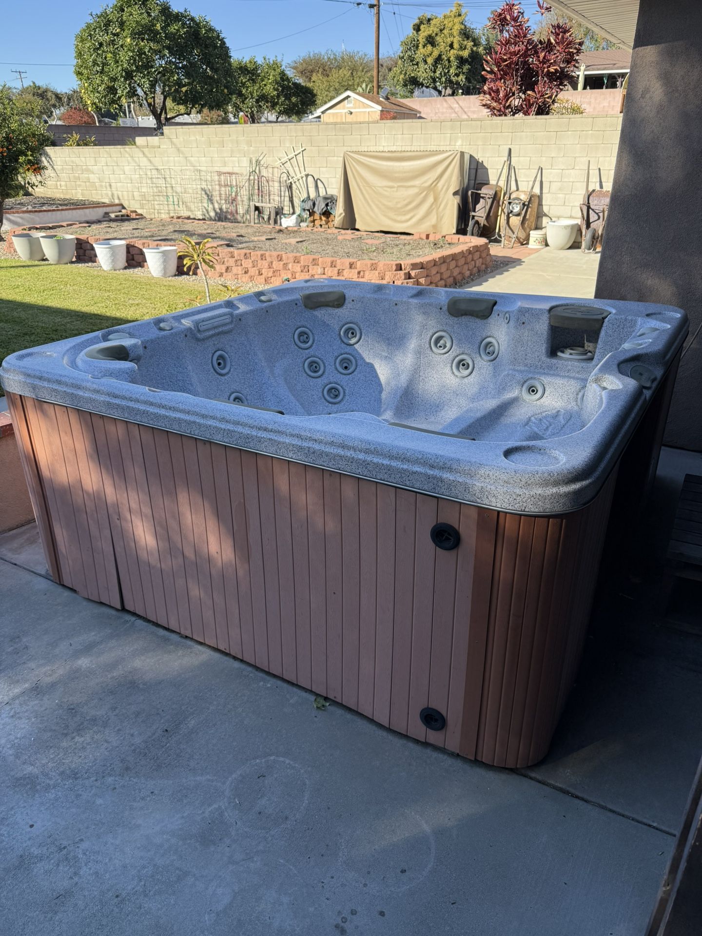 Free Spa Jacuzzi