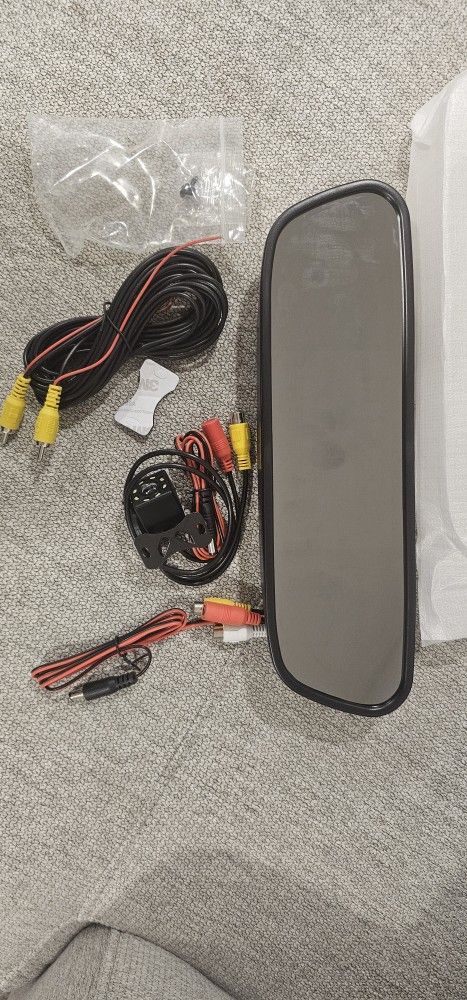 Back Up Camera With Screen In Mirror