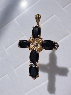 Vintage 14K Gold Black Sapphire Cross Pendant 1-Point Diamond