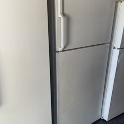 Refrigerator Works Great I Sell Them All The Time 