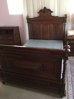 AntiqueBed
