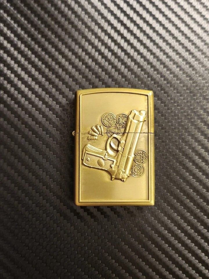 3D Carved 9mm Firearm Handgun Pistol Shoot Close Range Weapon Lighter, Windproof