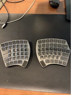 NUIO Flow wireless split keyboard