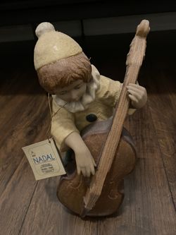 Nadal Figurine