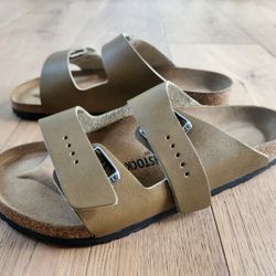 Men's Birkenstock Arizona Sandals / Slides Size 11