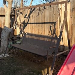 Swing Bench 