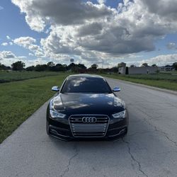 2013 Audi S5 Prestige 