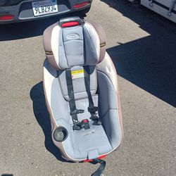 Graco Car Seat Pre-owned 