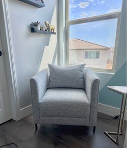 Modern Gray Accent Chair | Excellent Condition | Reading Chair
