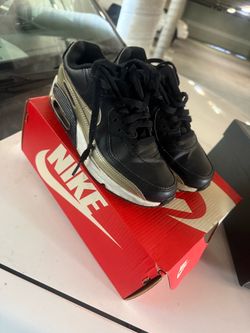 Nike Air Max 90 Black and Silver Sneakers