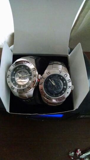 2 brand new Mets watches from Avon
