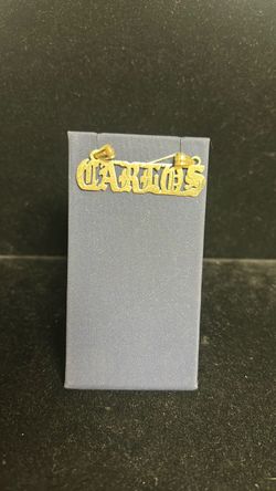 14K gold descriptive pendant