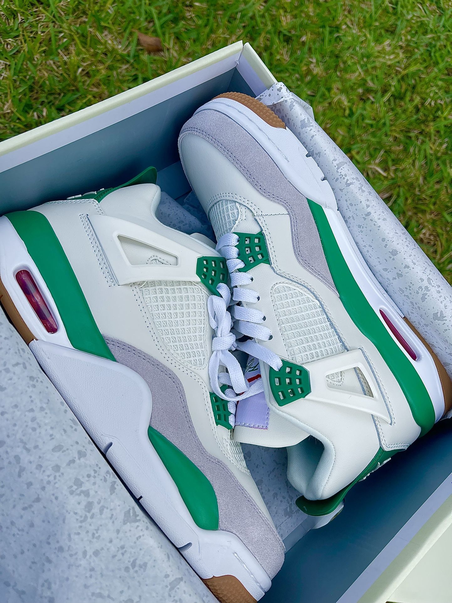 Jordan 4 ‘Pine Green’