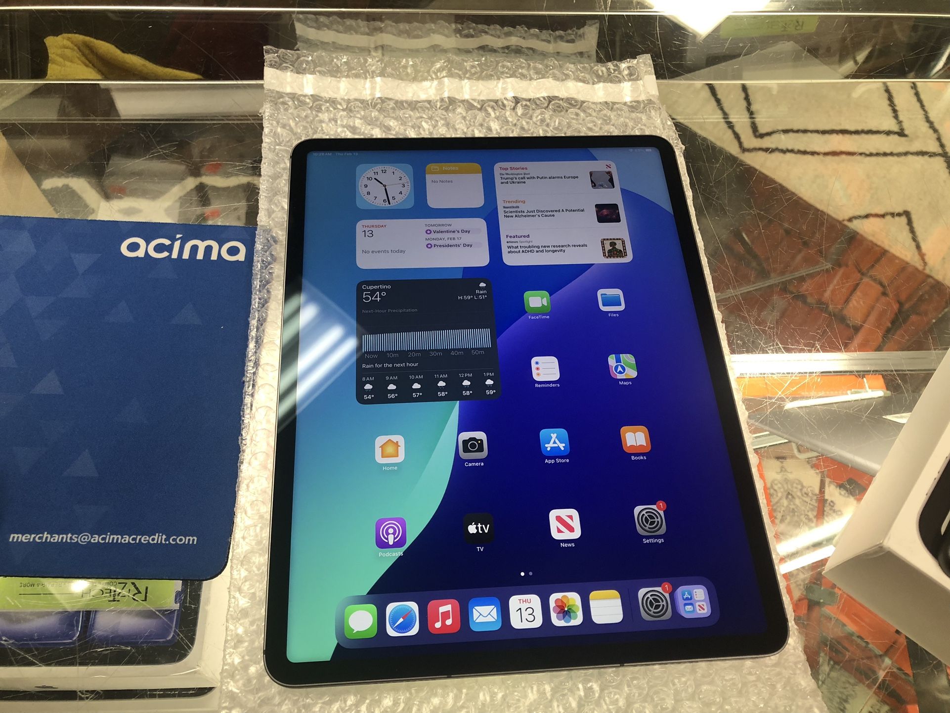 Apple iPad Pro 12.9β 5th Gen (128GB, Cellular)