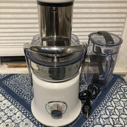 Breville the Juice Fountainยฎ Cold XL centrifugal juicer, model BJE830SIL
