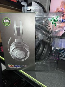 Razer Nari Essential gaming headphones