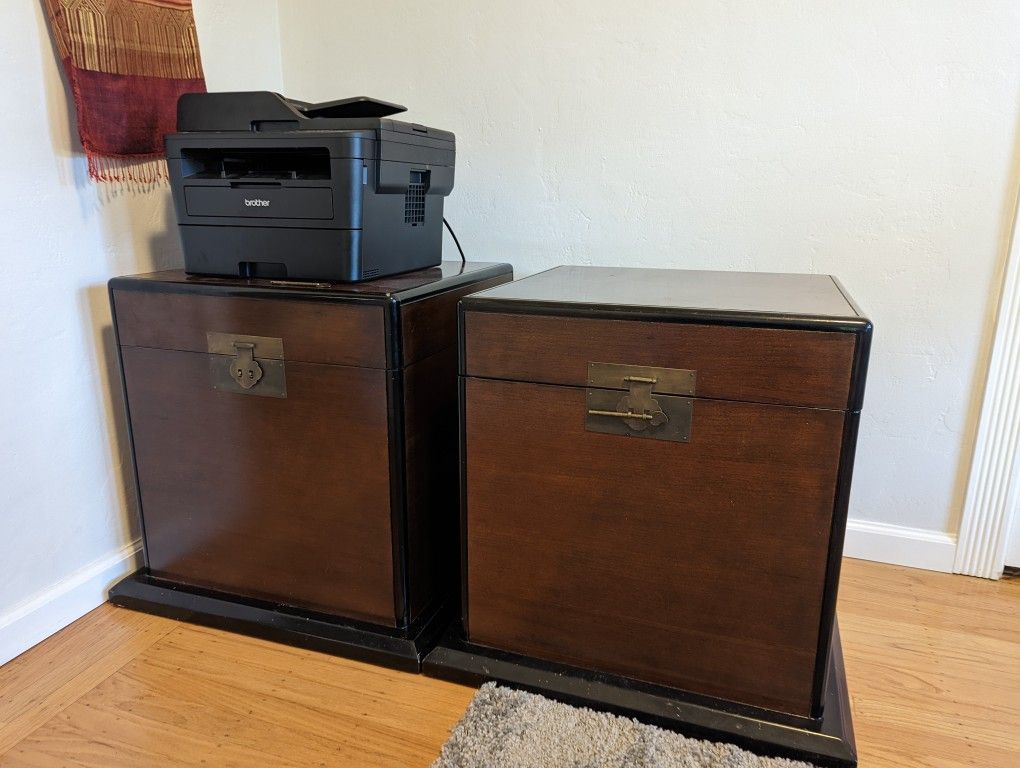 1 Cedar Storage Chest