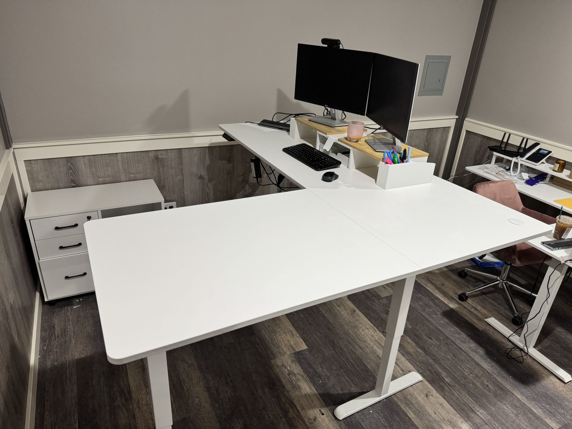 L Shaped Standing Desk, Electronic