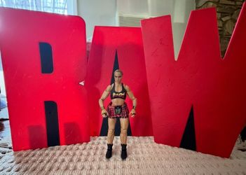 WWE elite 77 SummerSlam Ronda Rousey Action Figure