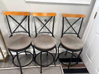 Swivel Bar Stools (3)