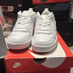 Nike Court All White