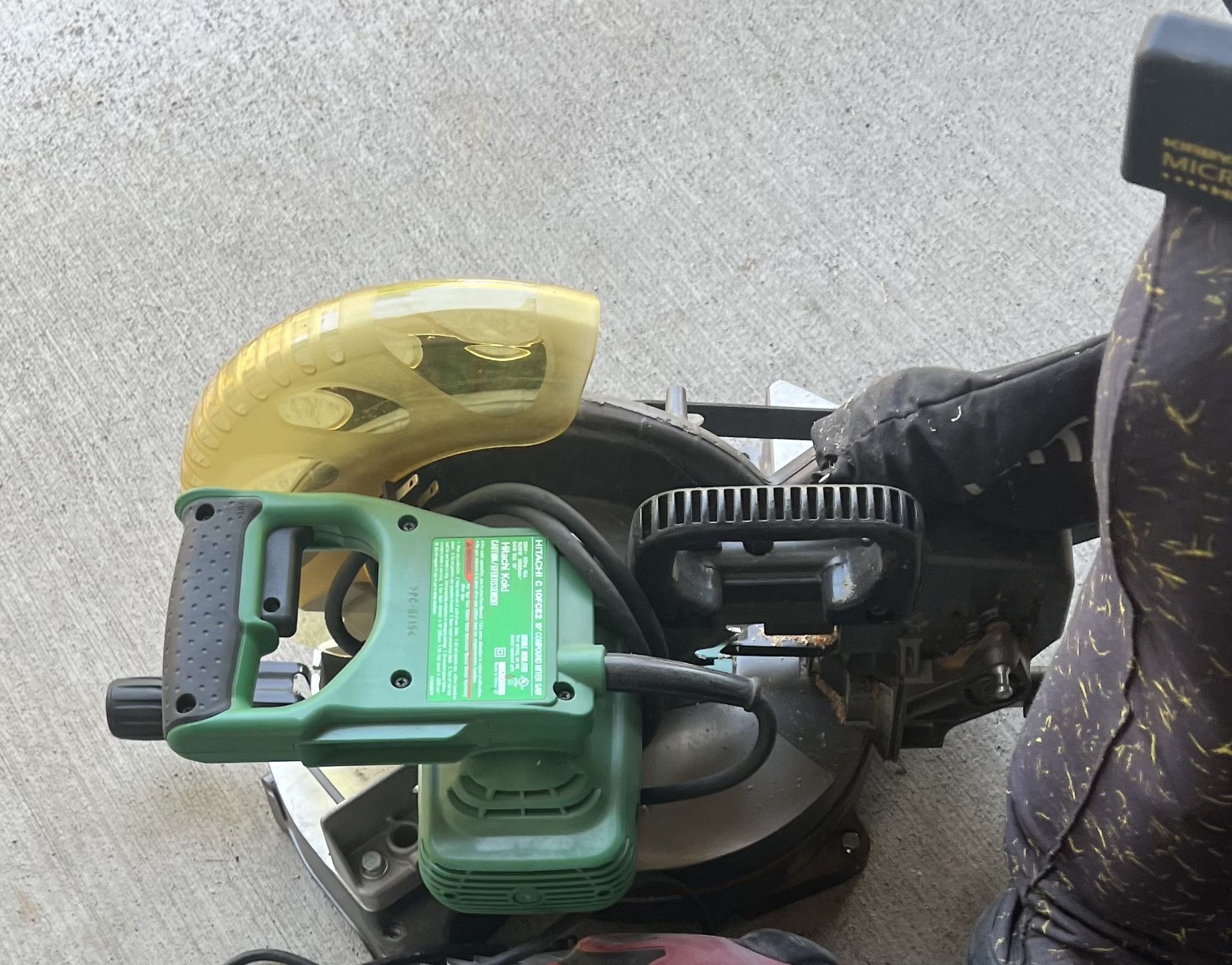 Hitachi Compound Miter Saw