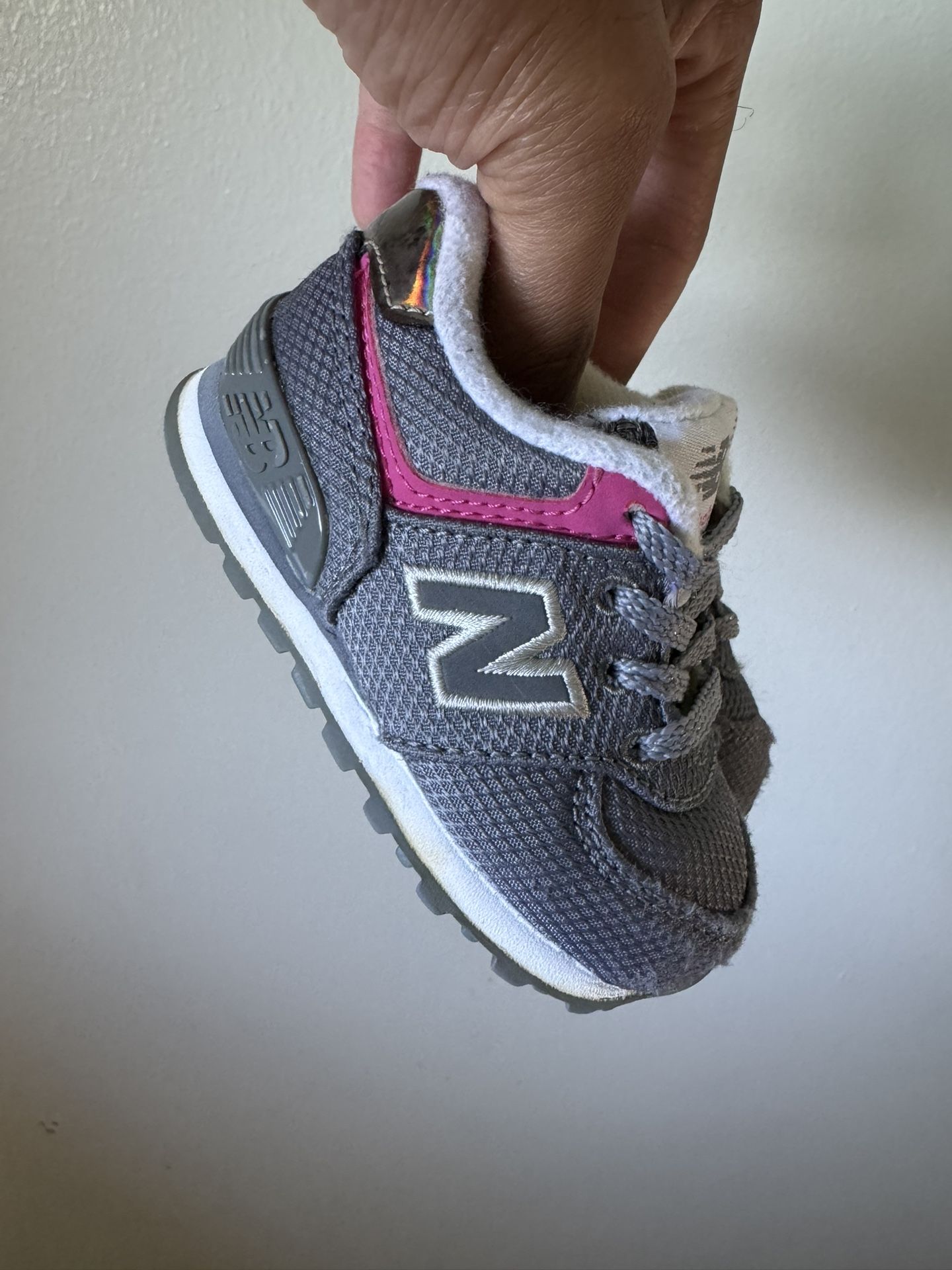 Kid’s New Balance 574