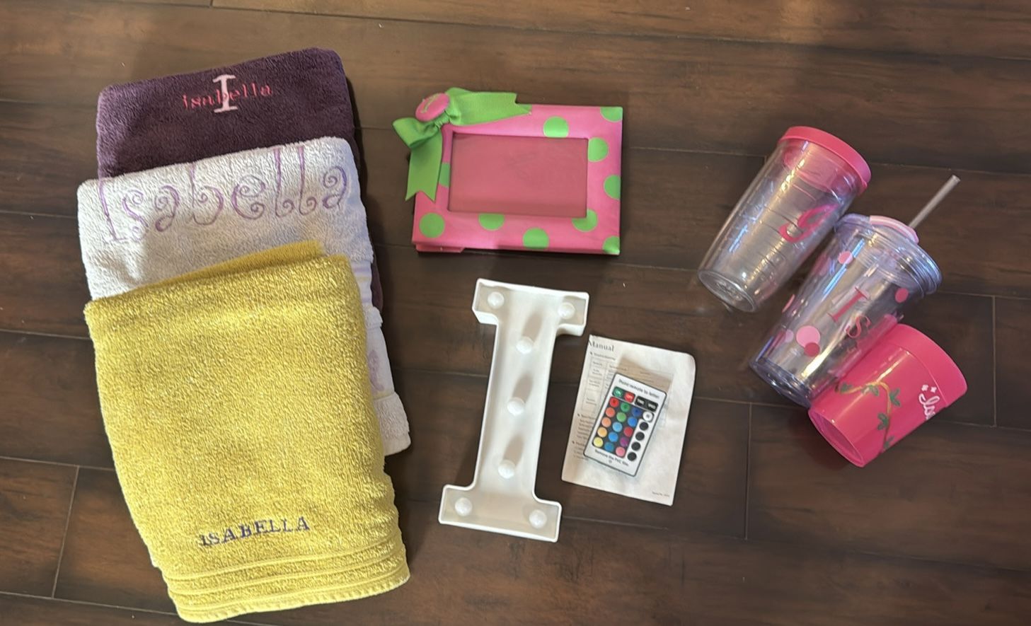 "I/Isabella" Personalized Items Lot