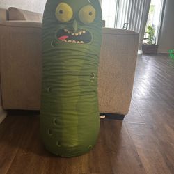 Giant Stuffed Pickle, Rick