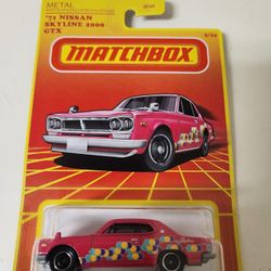 Hot Wheels Matchbox '71 Nissan Skyline 2000 GTX Pink