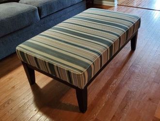 Ottoman and 2 matching pillows