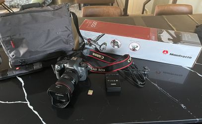 Canon EOS 5 DS DSLR Camera and Canon EF24-70mm Lens