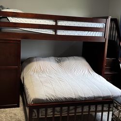 Bunk Bed w/desk and Staircase With Drawers 