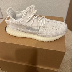 Yeezy Kids Size 1 Bone