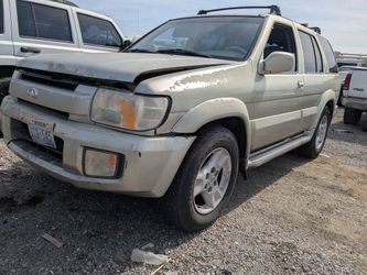 2001 Infiniti QX4 PARTS @ U-Pull Auto Parts DD3989