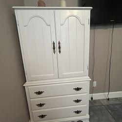Real wood White cabinet with three drawers