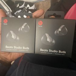 Beats Studio Buds 