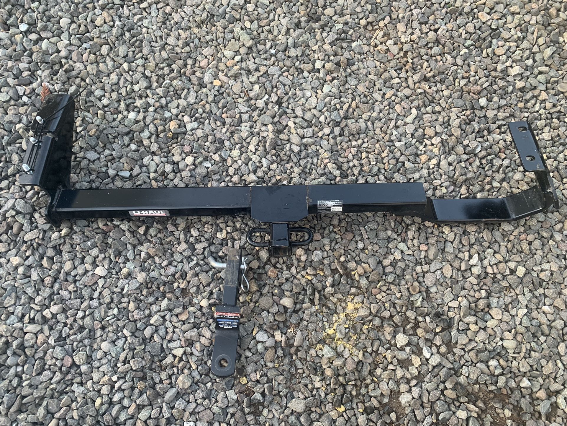 Trailer Hitch Fits 2003 Toyota Camry