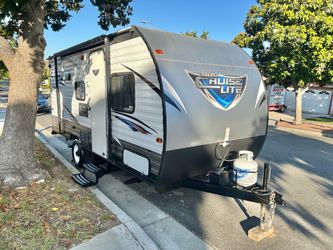 2017 Salem Cruise lite 17ft in excellent condition