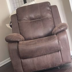 Brown Leather Recliner Like New 