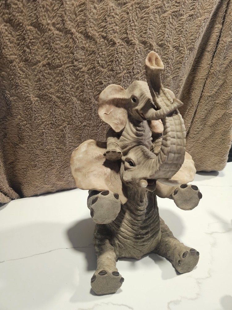 Monte Fiori Elephant Statue
