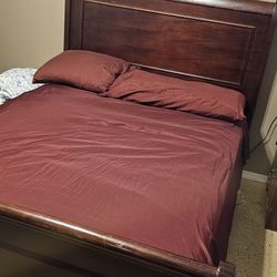 Full Size Sleigh Bed Console And End Table