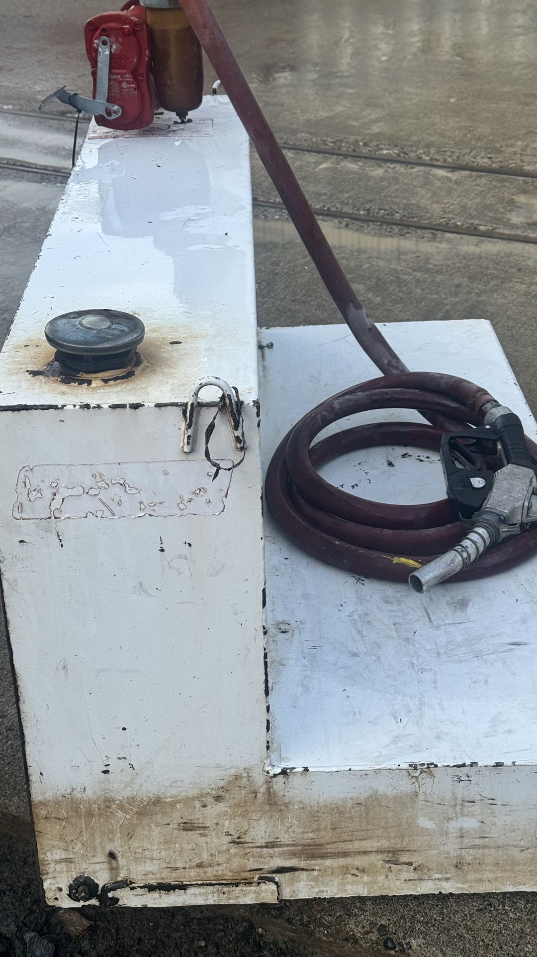 95 Gallon Slip Tank With Working 12volt 20 GPM Fill-rite Pump