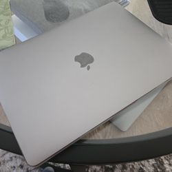 MacBook Pro M1