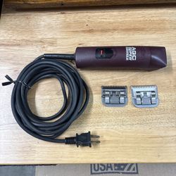 Andis UltraEdge AGC2 2-Speed Detachable Blade Clipper with 2  Blades (read)