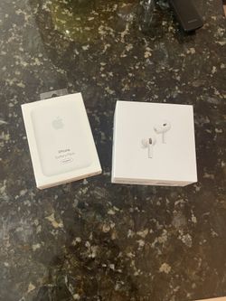 Apple MagSafe Battery Pack + AirPods Pro 2nd Generation With MagSafe