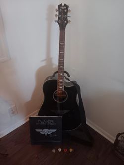 Keith Urban Guitar With 30 CDs